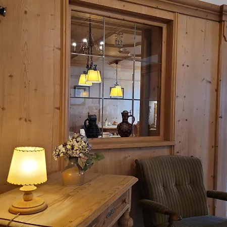 מלון Gaestehaus Gross אשהיים