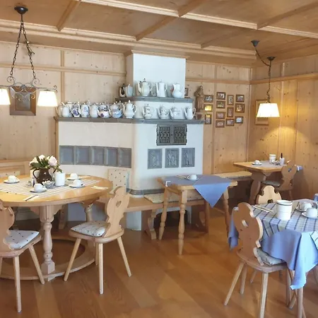 Gaestehaus Gross מלון אשהיים